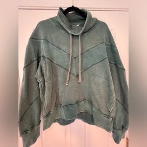 Free people Movement sweatshirt